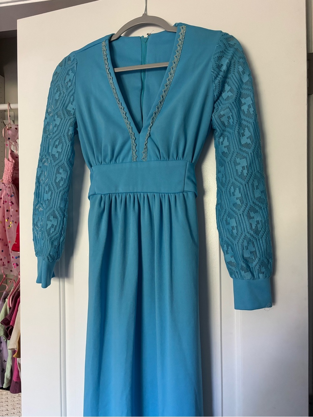 Vintage Blue Long Sleeve Lace-Sleeve Maxi Dress